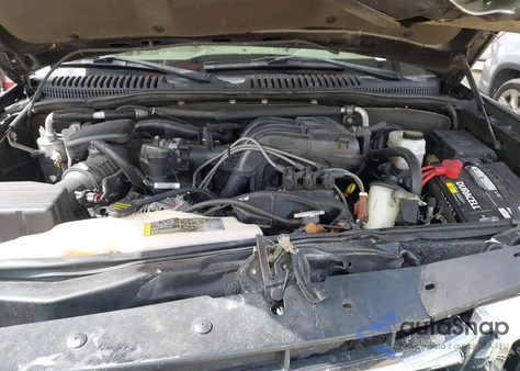 2010 Ford Explorer Eddie Bauer из США, поврежденный, VIN 1FMEU7EEXAUA73602